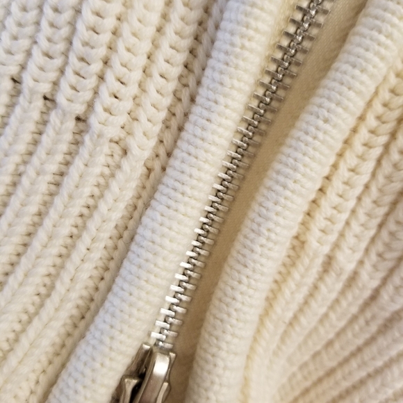 Chunky Sweater - Picture 4 of 5